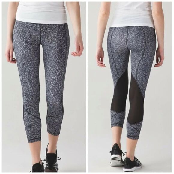 Lululemon Pace Rival Crop Freckle Flower Luxtreme 22" align wunder under Legging - Picture 1 of 9